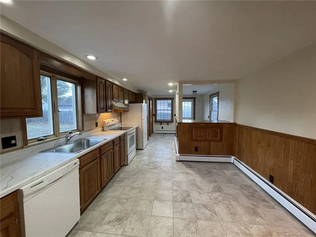 6 San Miguel Drive Bristol RI 02809