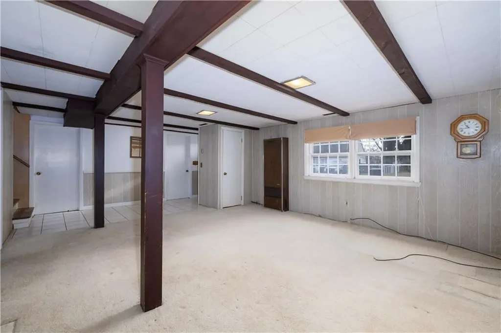 51 Winthrop Road Warwick RI 02888