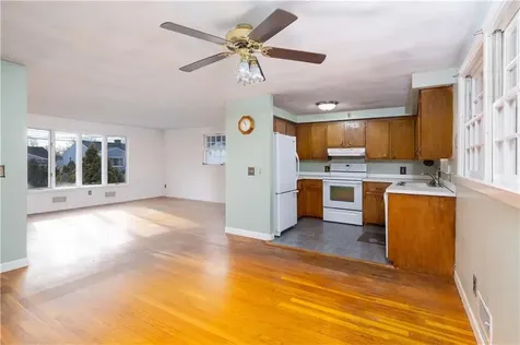 51 Winthrop Road Warwick RI 02888