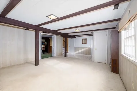 51 Winthrop Road Warwick RI 02888