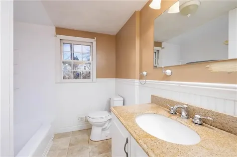 51 Winthrop Road Warwick RI 02888