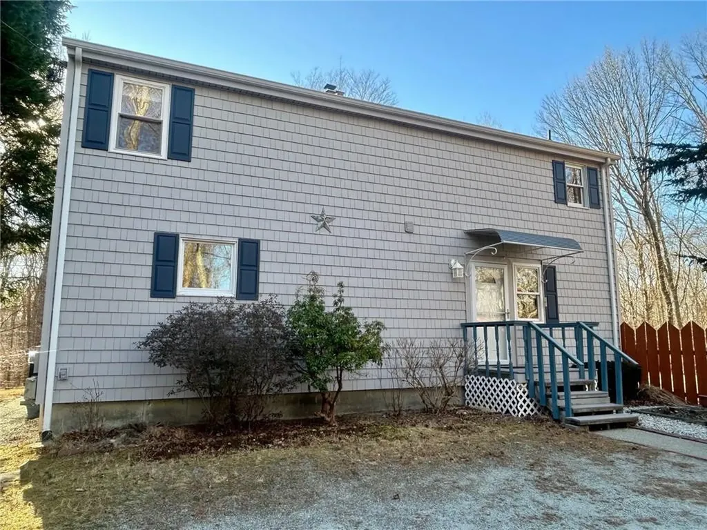 30 Howard Hill Road Foster RI 02825