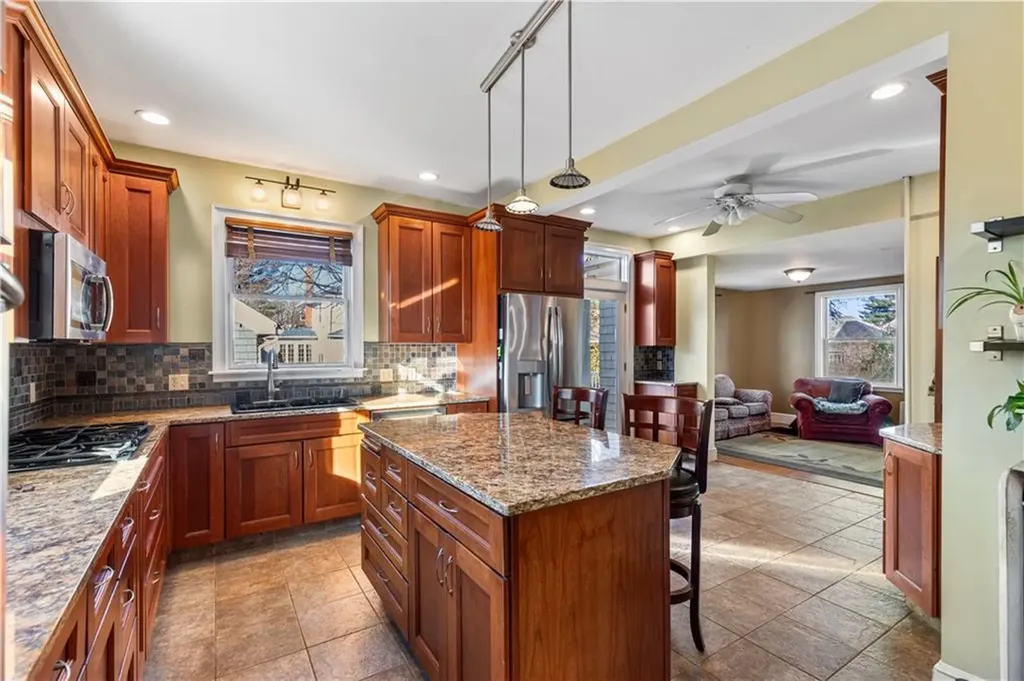 73 Strathmore Road Cranston RI 02905