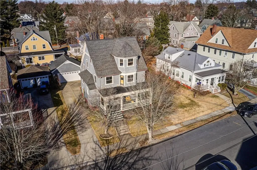 73 Strathmore Road Cranston RI 02905