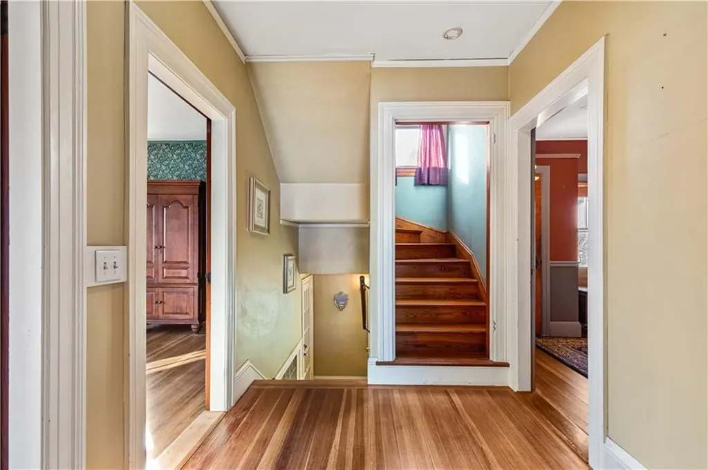 73 Strathmore Road Cranston RI 02905