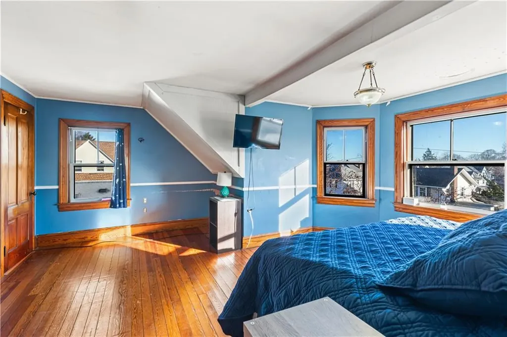 73 Strathmore Road Cranston RI 02905