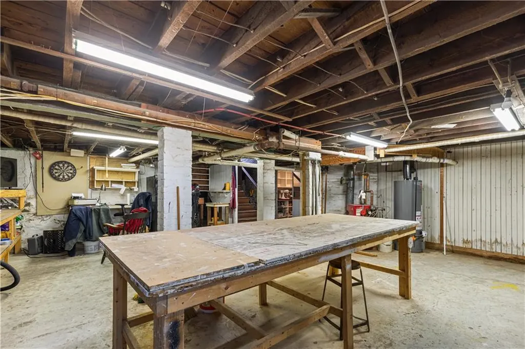 73 Strathmore Road Cranston RI 02905