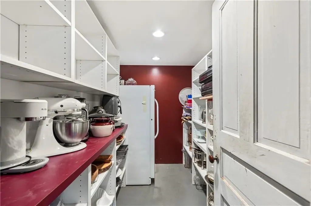 73 Strathmore Road Cranston RI 02905