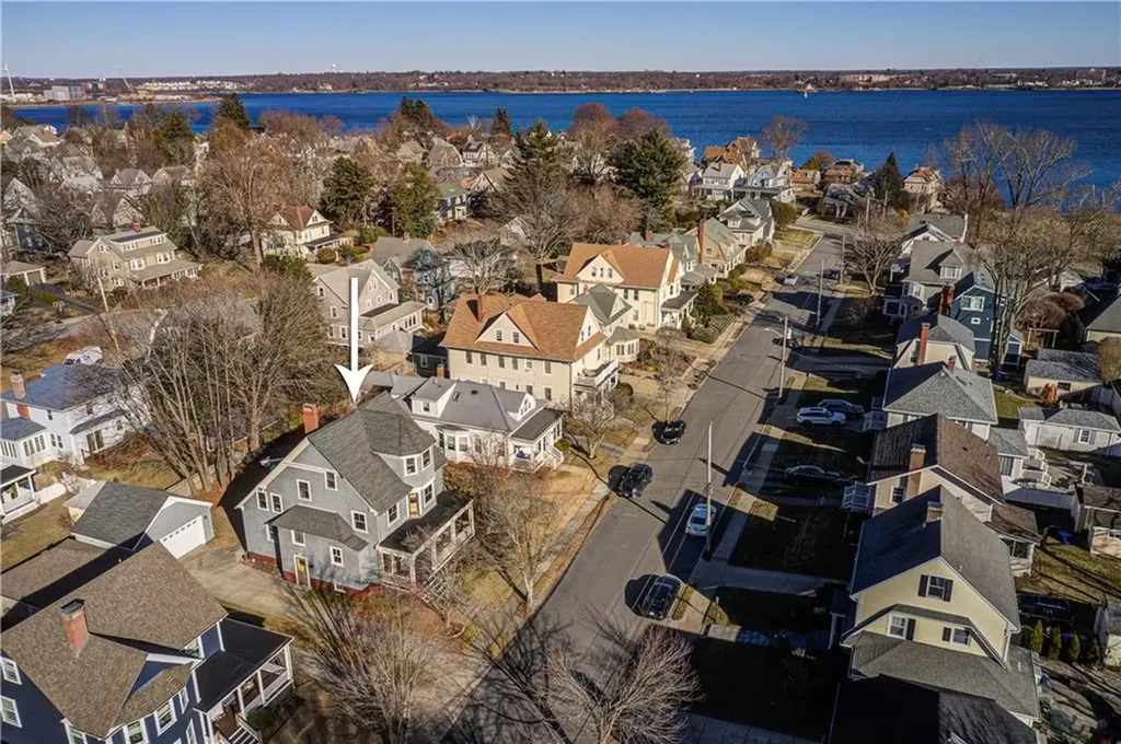 73 Strathmore Road Cranston RI 02905