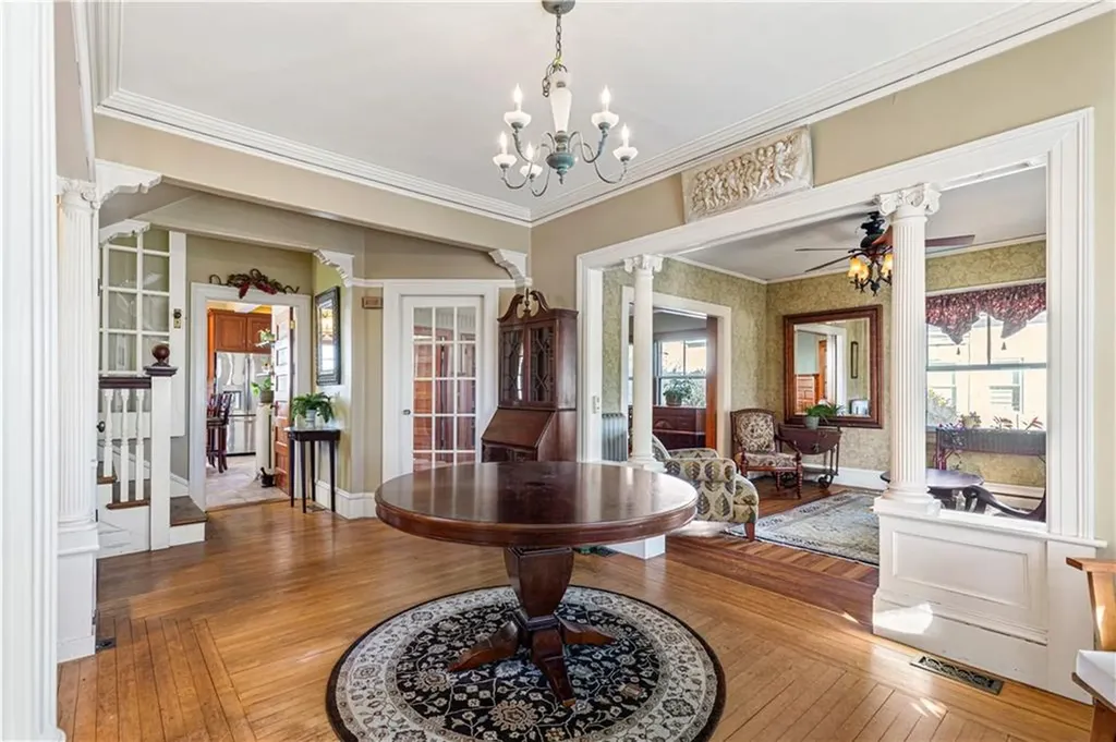 73 Strathmore Road Cranston RI 02905