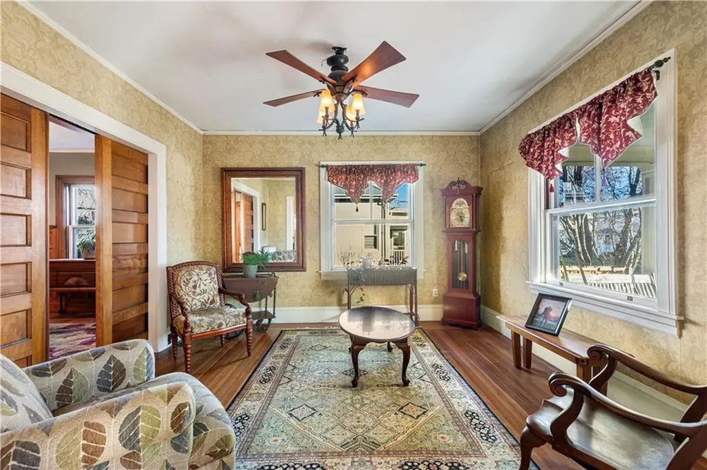 73 Strathmore Road Cranston RI 02905