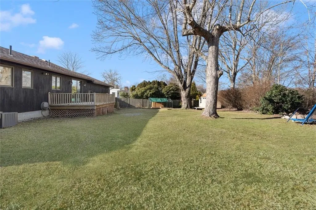 15 Morris Street West Warwick RI 02893