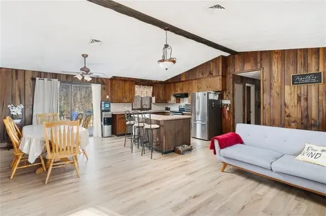 15 Morris Street West Warwick RI 02893