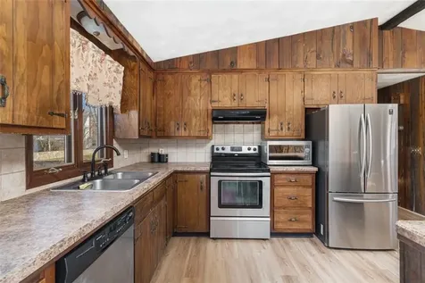 15 Morris Street West Warwick RI 02893