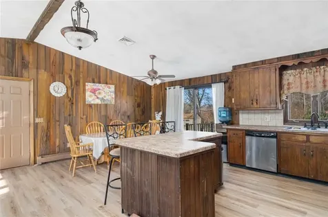 15 Morris Street West Warwick RI 02893