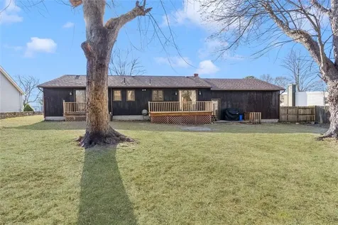 15 Morris Street West Warwick RI 02893