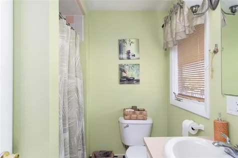 15 Morris Street West Warwick RI 02893