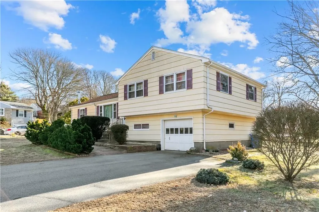 9 Continental Drive Middletown RI 02842