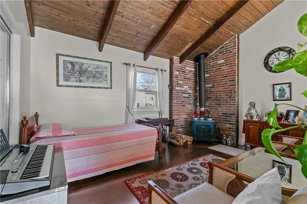 9 Continental Drive Middletown RI 02842