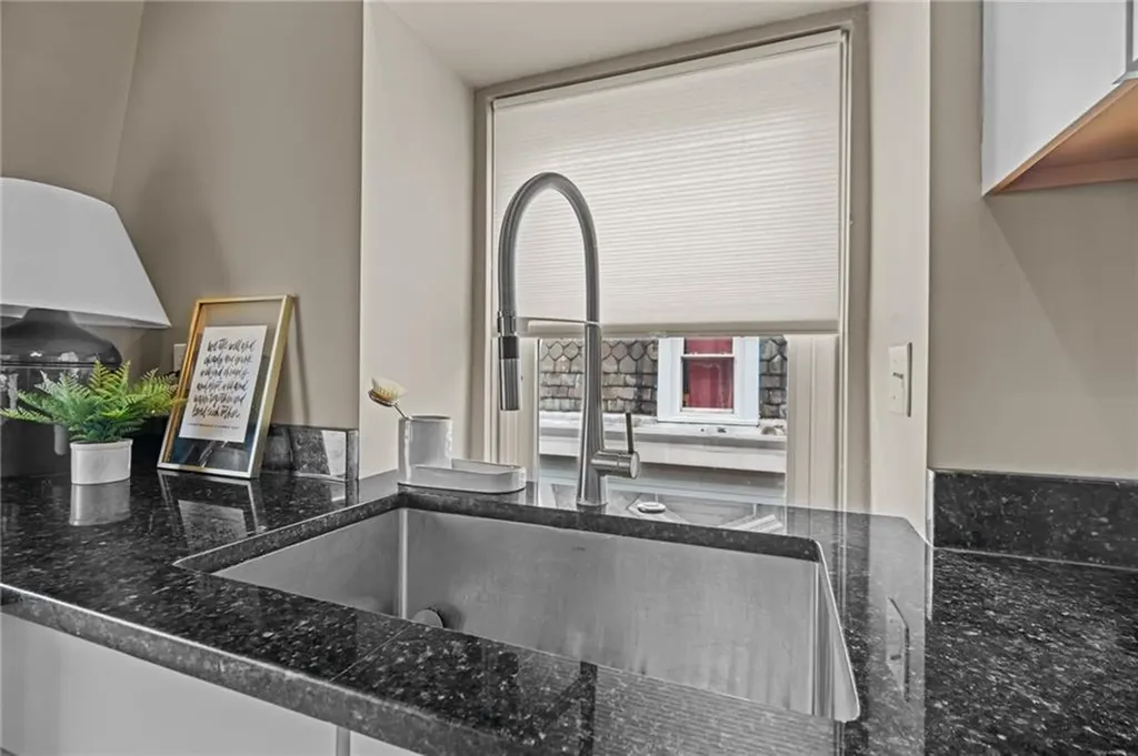 10 Wood Street Providence RI 02909