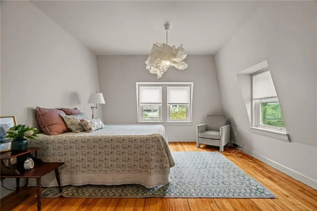 10 Wood Street Providence RI 02909