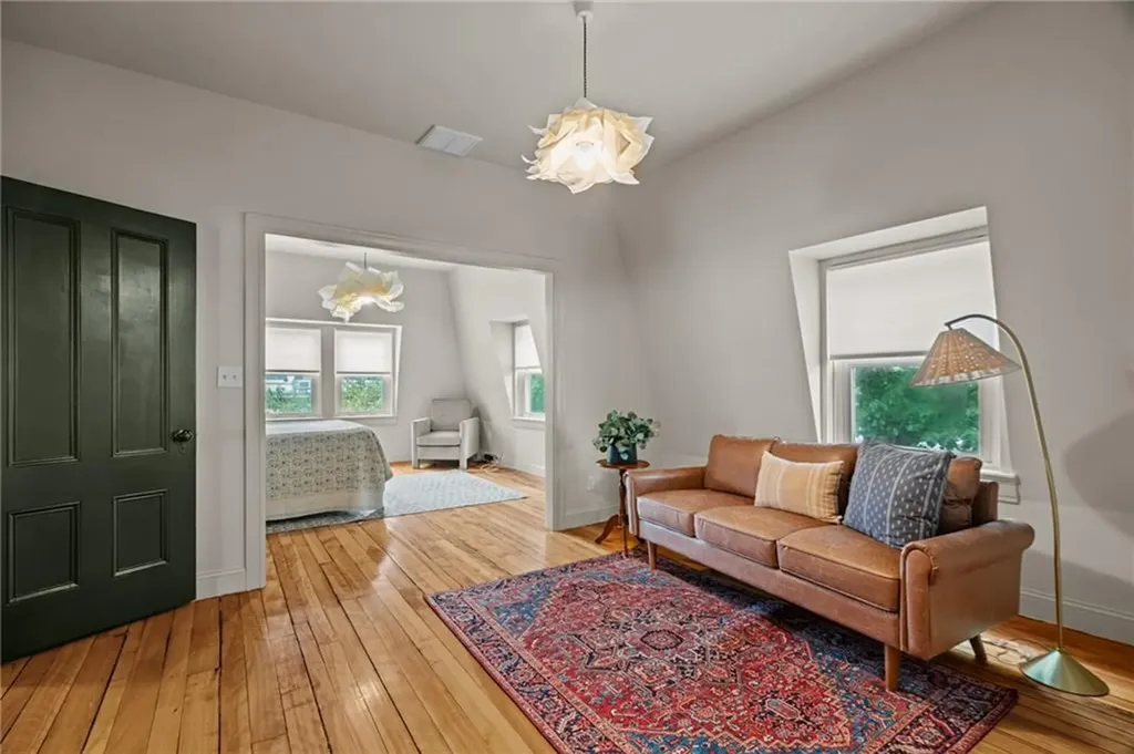 10 Wood Street Providence RI 02909