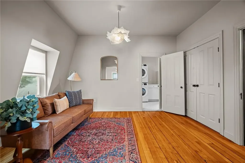 10 Wood Street Providence RI 02909