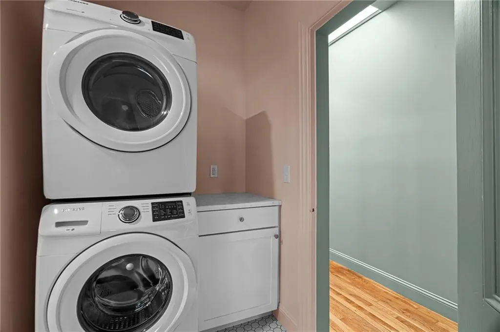 10 Wood Street Providence RI 02909