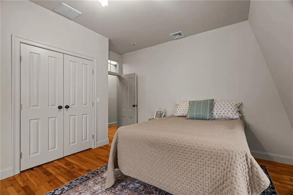 10 Wood Street Providence RI 02909