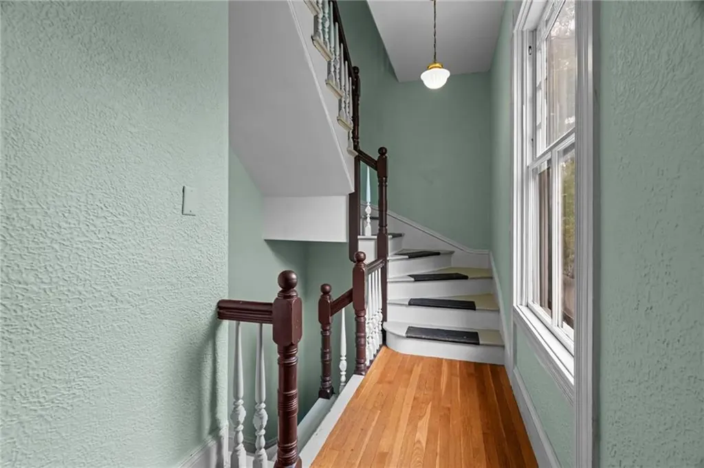 10 Wood Street Providence RI 02909