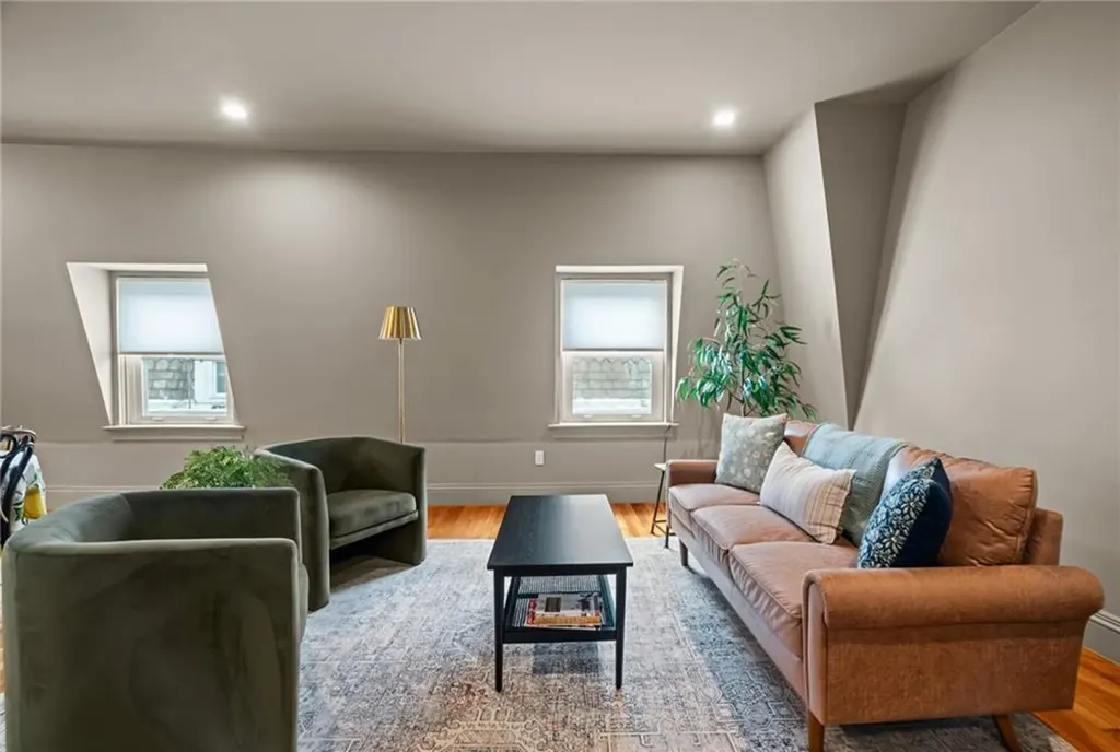 10 Wood Street Providence RI 02909