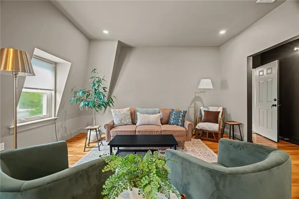 10 Wood Street Providence RI 02909