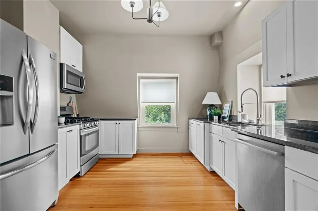 10 Wood Street Providence RI 02909