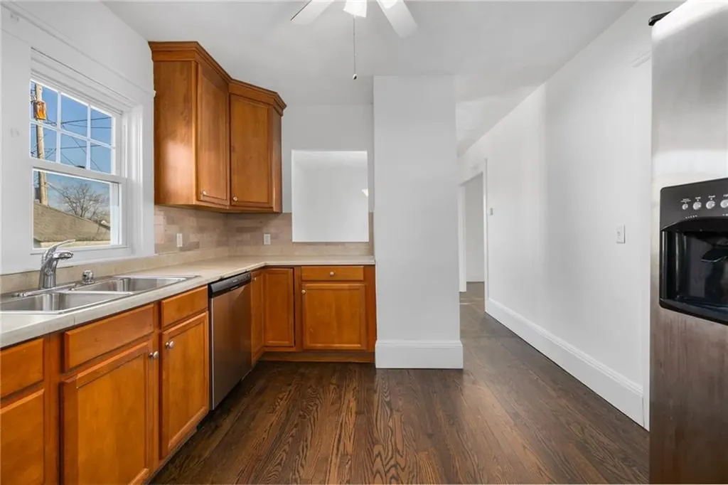 507 Post Road Warwick RI 02888