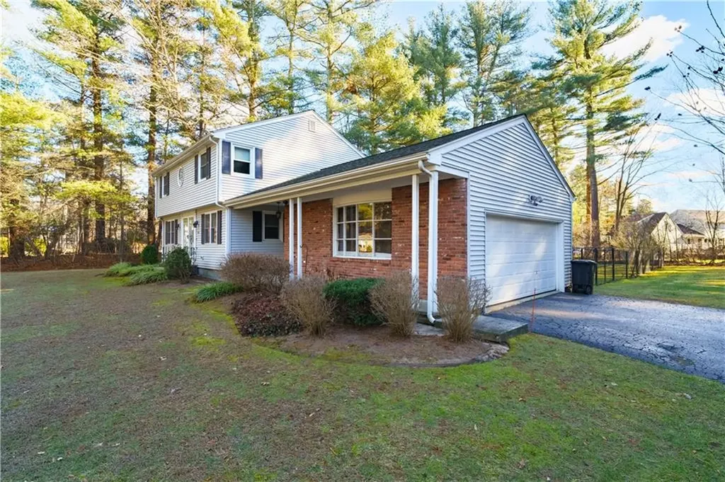 40 Wisteria Drive Coventry RI 02816