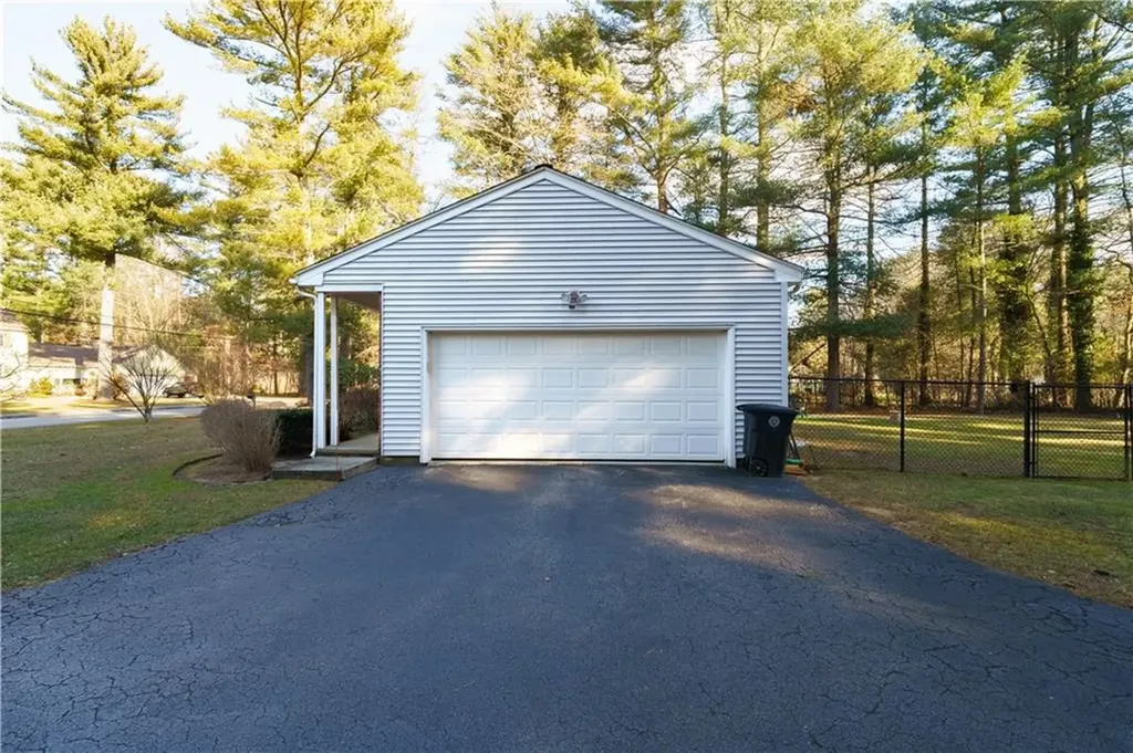 40 Wisteria Drive Coventry RI 02816