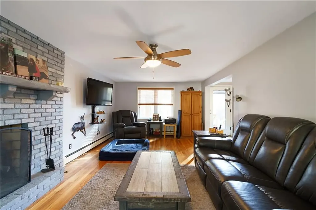 40 Wisteria Drive Coventry RI 02816