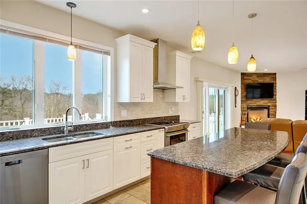 32 Longbrook Drive Cumberland RI 02864