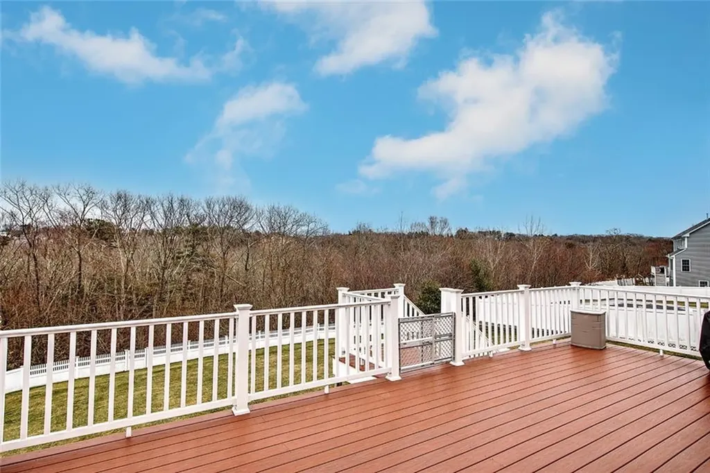 32 Longbrook Drive Cumberland RI 02864