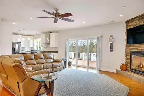 32 Longbrook Drive Cumberland RI 02864