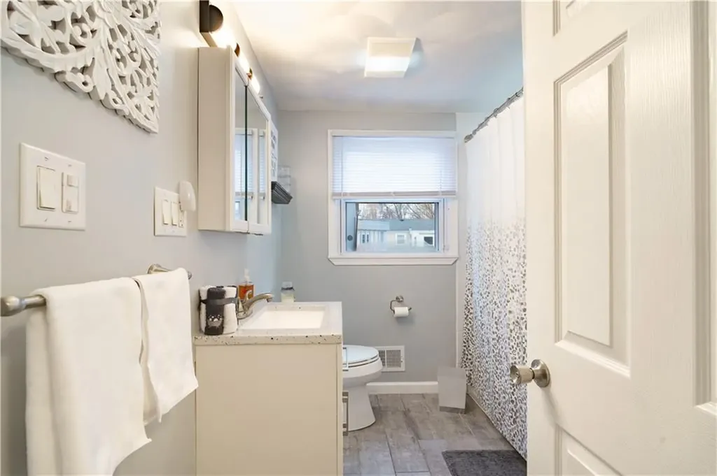 46 Hagerstown Road Warwick RI 02886