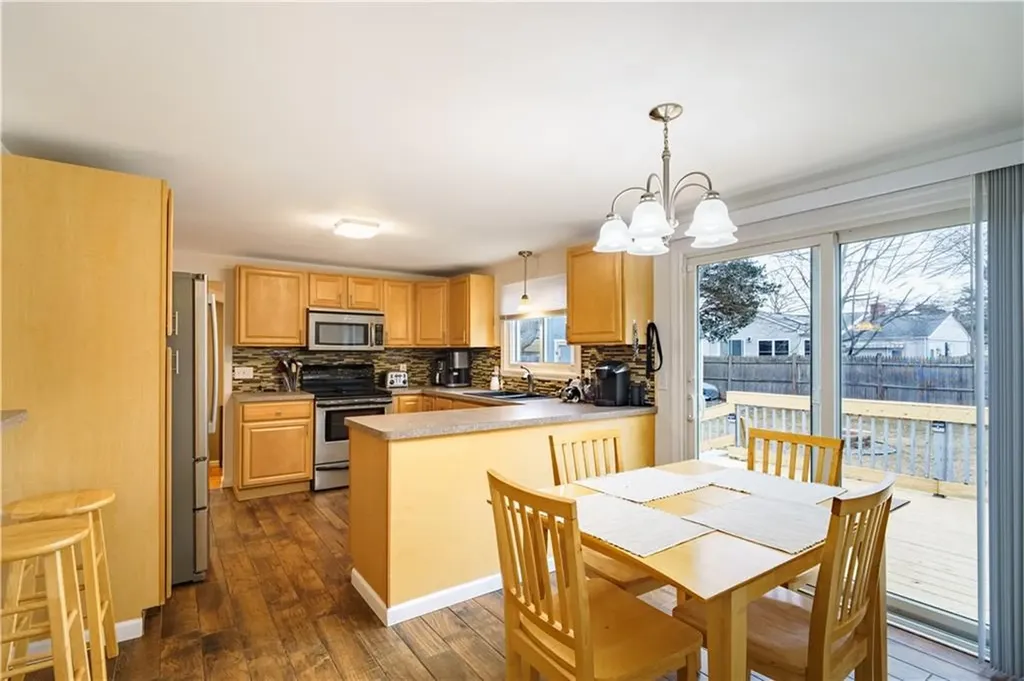 46 Hagerstown Road Warwick RI 02886