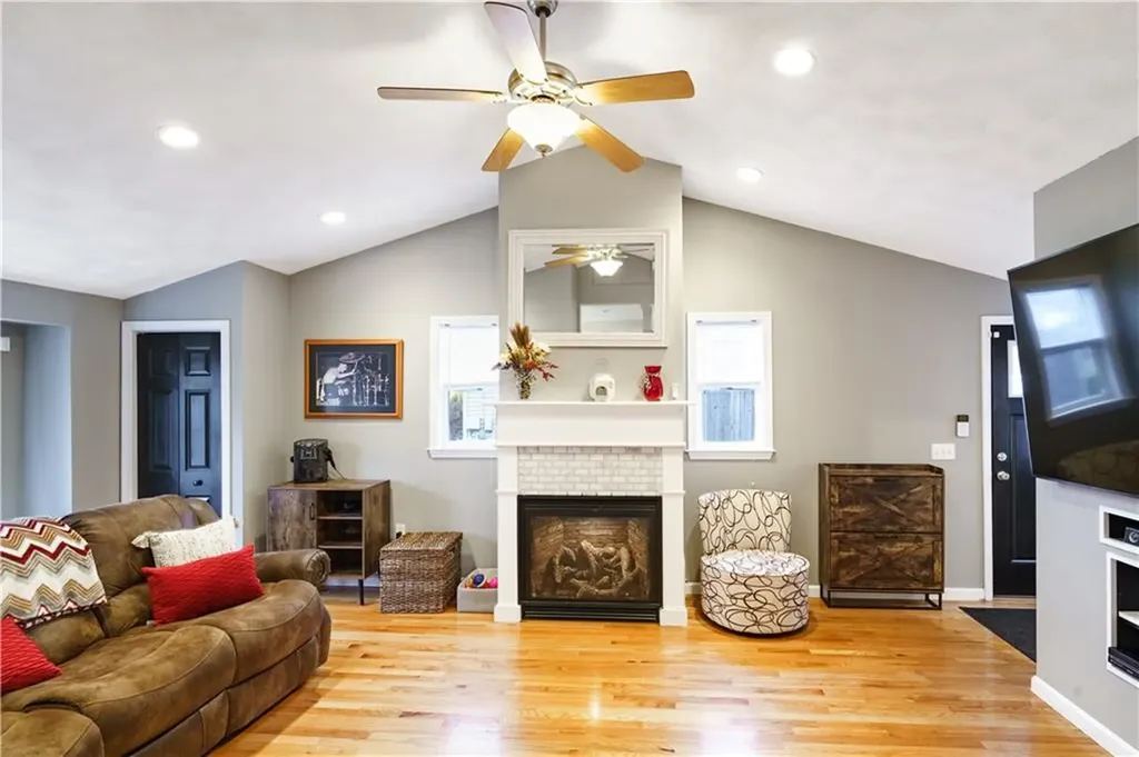 46 Hagerstown Road Warwick RI 02886