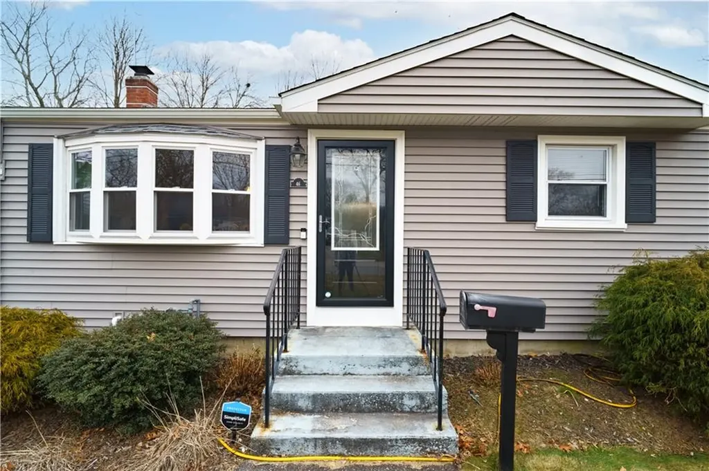 46 Hagerstown Road Warwick RI 02886