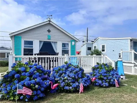 240 3e11 Cards Pond Road South Kingstown RI 02879