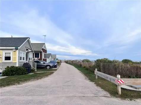 240 3e11 Cards Pond Road South Kingstown RI 02879