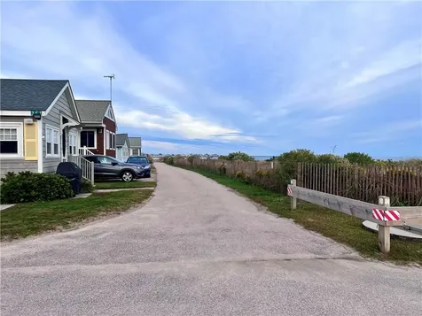 240 3e11 Cards Pond Road South Kingstown RI 02879