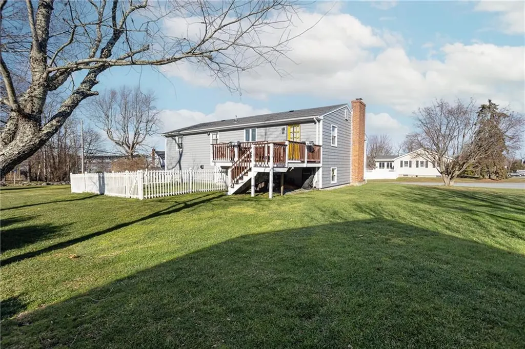 9 Richard Drive Portsmouth RI 02871