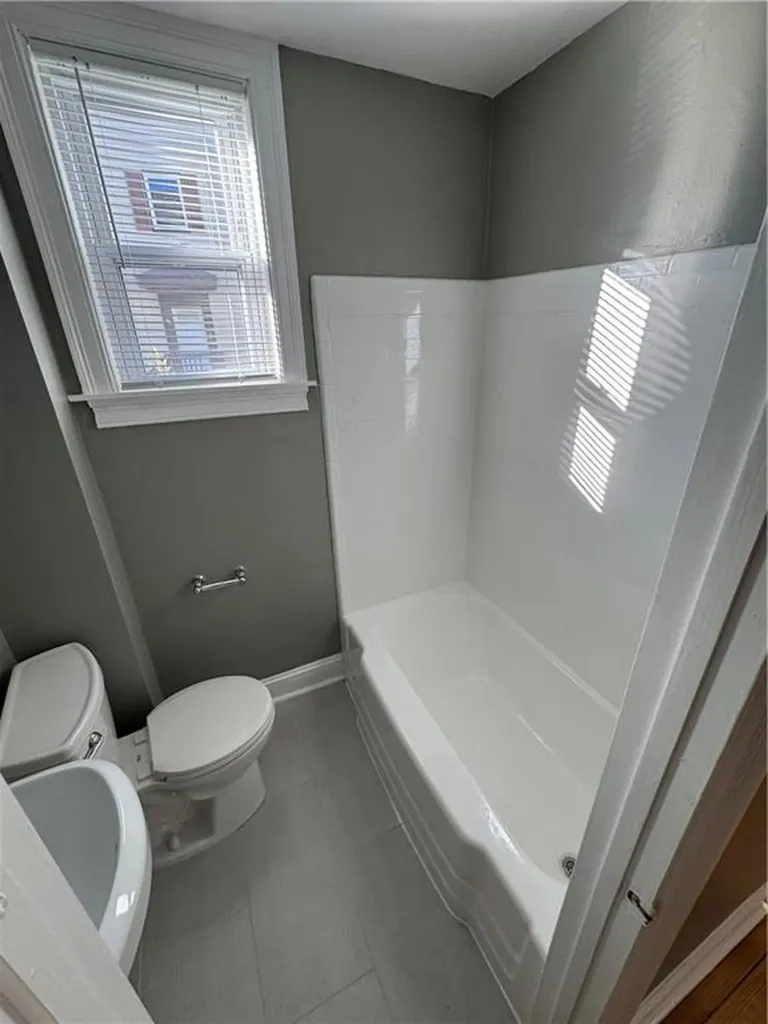 29 Gesler Street Providence RI 02909