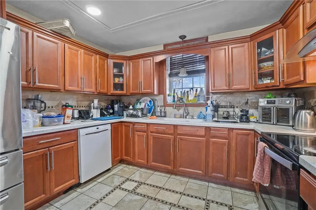 48 Cedar Street Johnston RI 02919